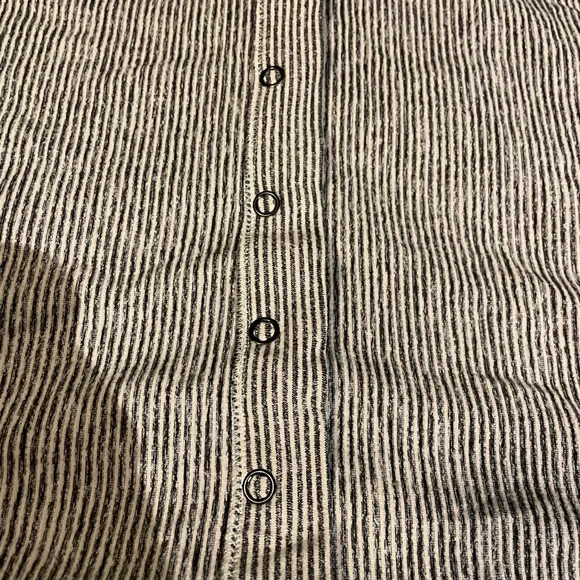 Lululemon One Size Vinyasa Scarf with Snaps - Picture 4 of 10